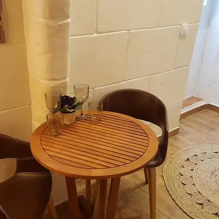 Casa de Férias 5 Bedrooms House With Wifi At 5 Km Away From The *
