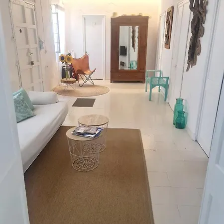 Casa de Férias 5 Bedrooms House With Wifi At 5 Km Away From The *